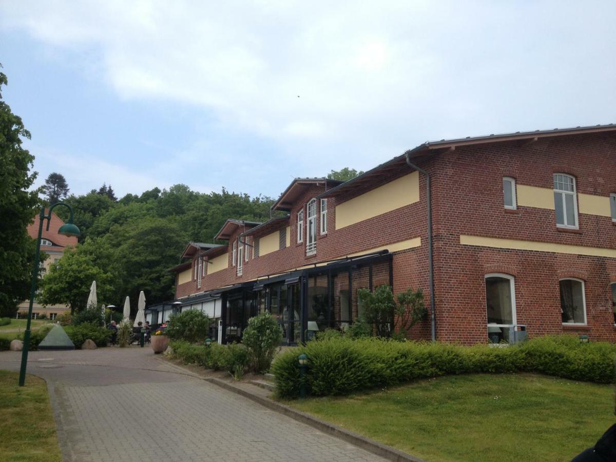 Ferienwohnung "Kranich" Im Ferien-Resort Ruegen Sagard Eksteriør billede